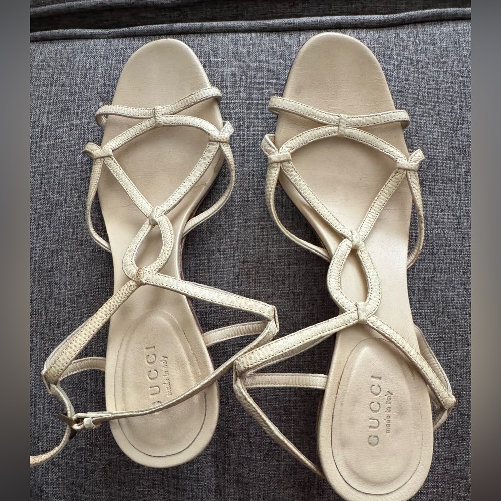 Vintage Gucci Women's Cream Sandals - Picture 2 of 6